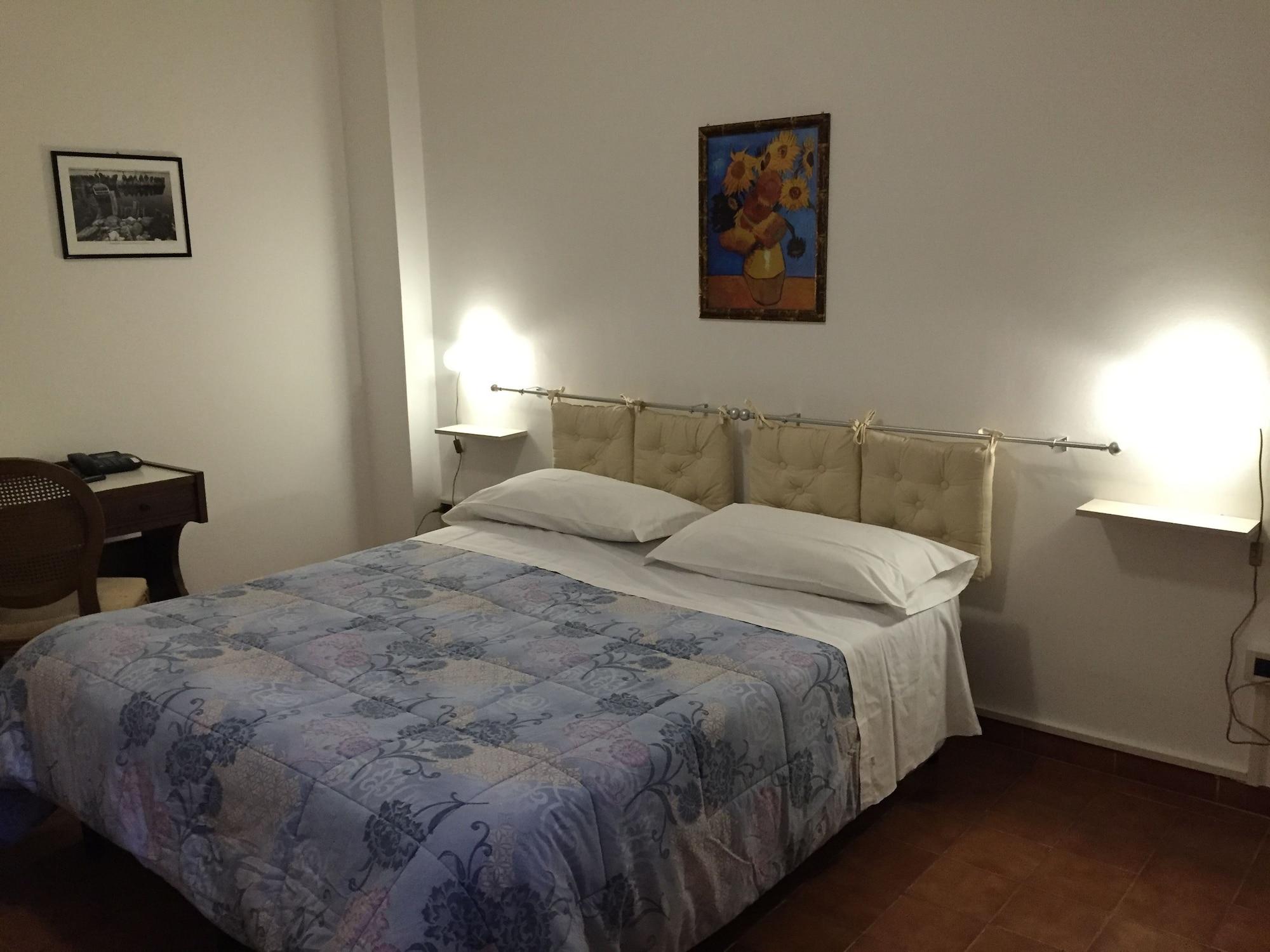 Eden Park Hotel Marina Di Pulsano Kültér fotó