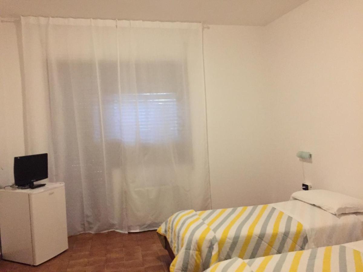 Eden Park Hotel Marina Di Pulsano Kültér fotó