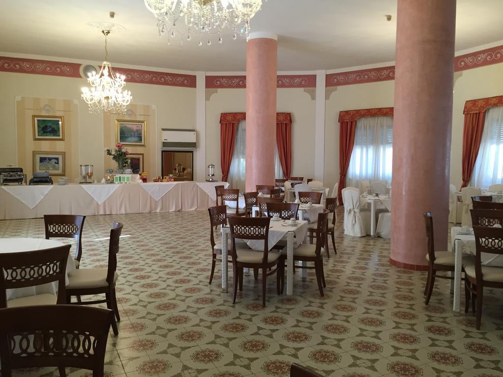 Eden Park Hotel Marina Di Pulsano Kültér fotó