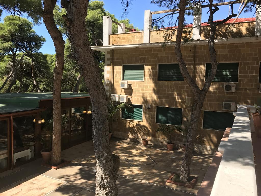 Eden Park Hotel Marina Di Pulsano Kültér fotó